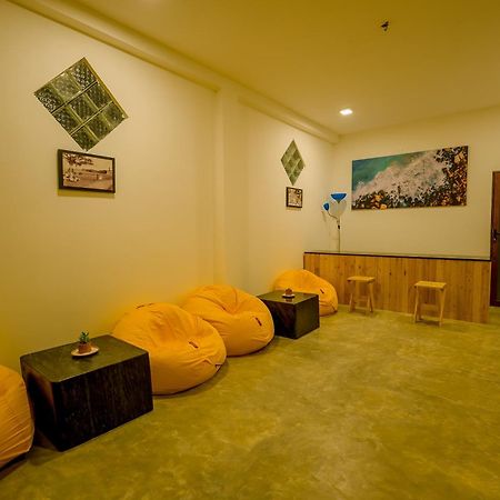 Sixth Sense Hostel Unawatuna Esterno foto