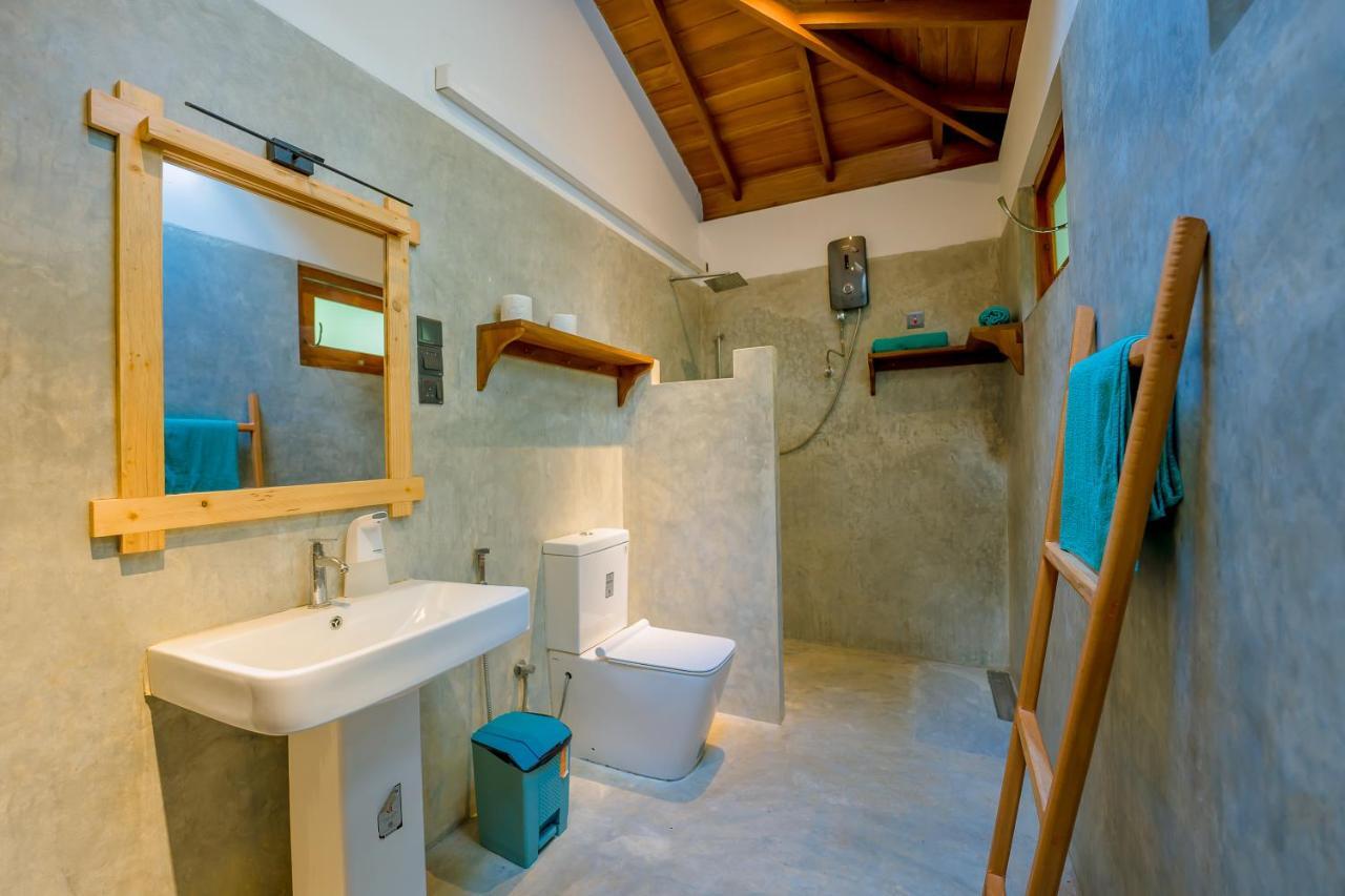 Sixth Sense Hostel Unawatuna Esterno foto