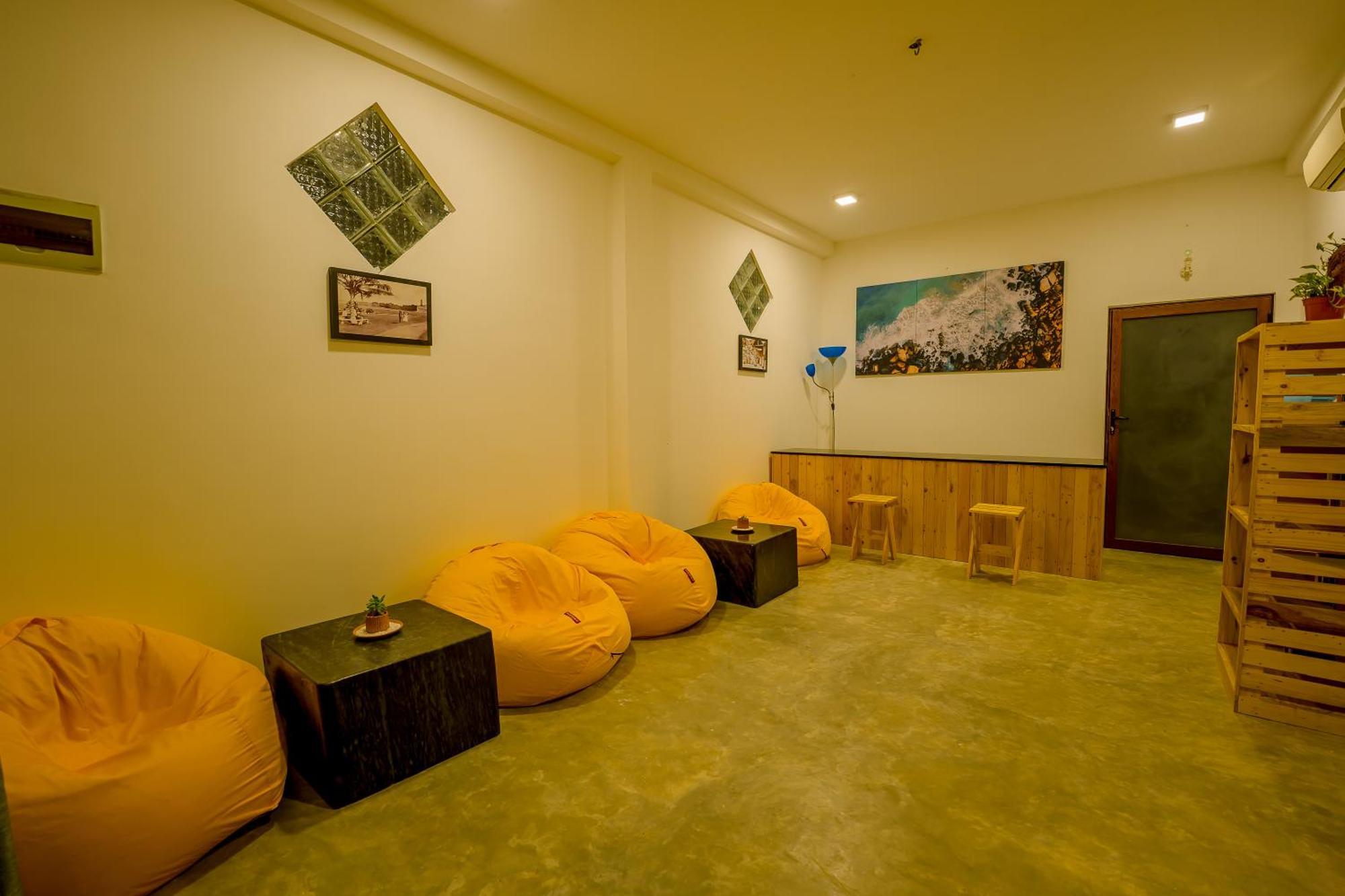 Sixth Sense Hostel Unawatuna Esterno foto